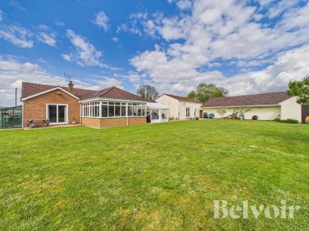 4 bedroom Bungalow to let in Town Green Road, Watton, IP25