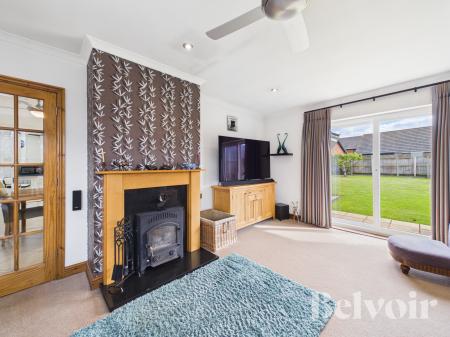 4 bedroom Bungalow to let in Town Green Road, Watton, IP25