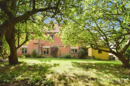 3 bedroom Detached house to let in Loch Lane, Watton, IP25