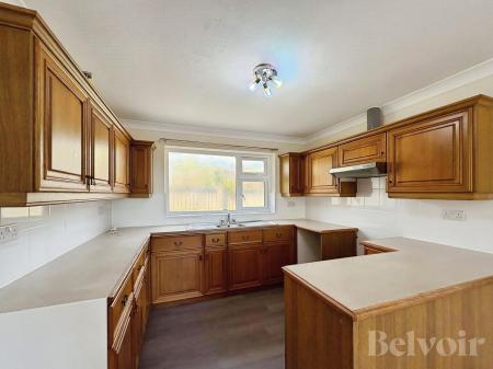 3 bedroom Bungalow to let in Hills Road, Saham Toney, IP25