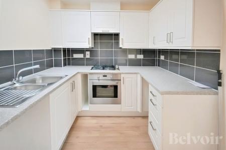 2 bedroom Maisonette to let in Canberra Road, Watton, IP25