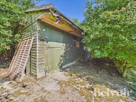 4 bedroom Detached house to let in Ploughboy Lane, Saham Toney, IP25