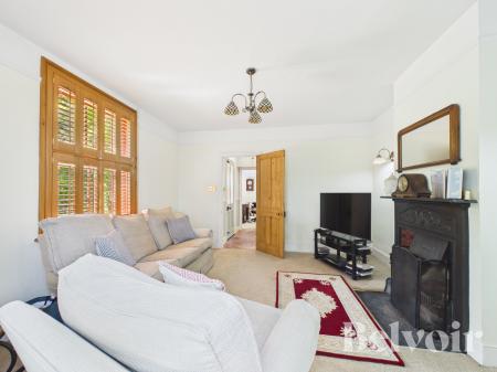 4 bedroom Detached house to let in Ploughboy Lane, Saham Toney, IP25