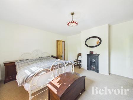 4 bedroom Detached house to let in Ploughboy Lane, Saham Toney, IP25