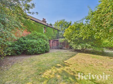 4 bedroom Detached house to let in Ploughboy Lane, Saham Toney, IP25