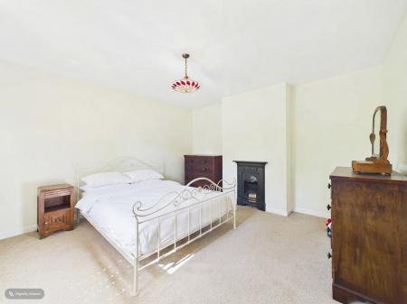 4 bedroom Detached house to let in Ploughboy Lane, Saham Toney, IP25