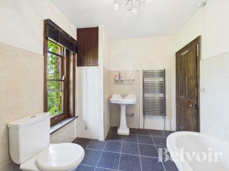 4 bedroom Detached house to let in Ploughboy Lane, Saham Toney, IP25