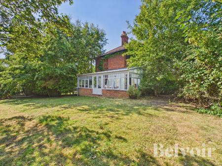 4 bedroom Detached house to let in Ploughboy Lane, Saham Toney, IP25
