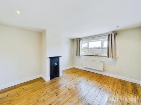 3 bedroom Semi-detached house to let in Chequers Lane, Saham Toney, IP25