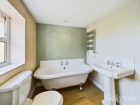 3 bedroom Semi-detached house to let in Chequers Lane, Saham Toney, IP25