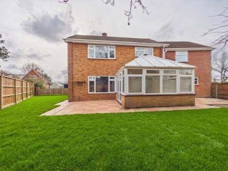 4 bedroom Detached house for sale in Vincent Place, Watton, IP25