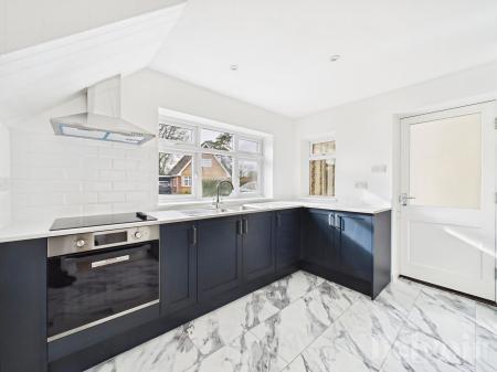 4 bedroom Detached house for sale in Vincent Place, Watton, IP25