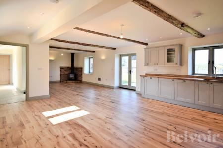 3 bedroom Bungalow to let in Hallfarm, Griston, IP25