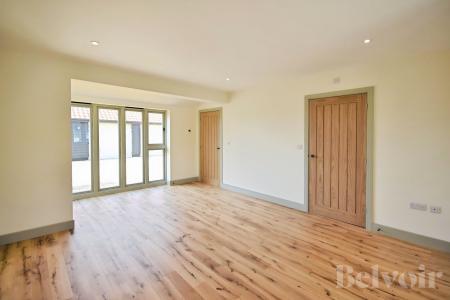 3 bedroom Bungalow to let in Hallfarm, Griston, IP25