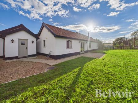 3 bedroom Bungalow to let in Hallfarm, Griston, IP25