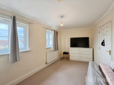 3 bedroom Terraced House for sale in Whitebeam Crescent, Watton, IP25