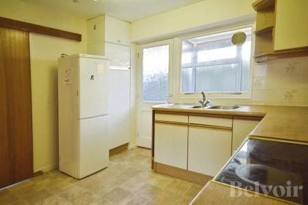 2 bedroom Bungalow to let in Clover Road, Attleborough, NR17