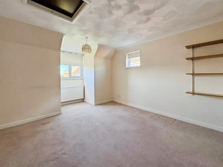 3 bedroom Detached house to let in Market Street, Shipdham, IP25