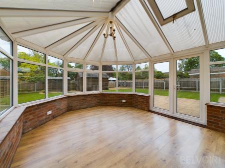 5 bedroom Detached house to let in Marlpit Road, Thompson, IP24
