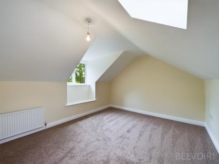 5 bedroom Detached house to let in Marlpit Road, Thompson, IP24
