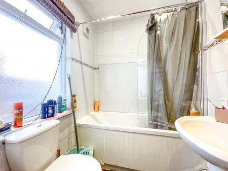 1 bedroom Flat for sale in Langley Road, Watford, WD17