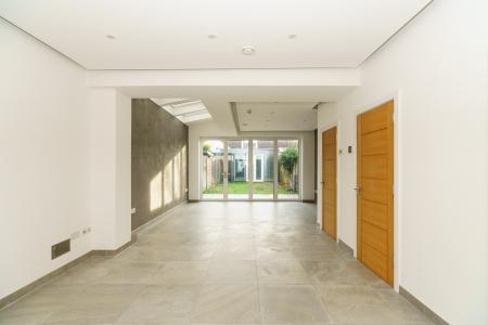 5 bedroom Semi-detached house for sale in Princess Avenue, Watford, WD18