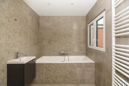 5 bedroom Semi-detached house for sale in Princess Avenue, Watford, WD18