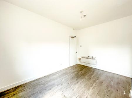 1 bedroom House share to let in Leavesden Road, Watford, WD24