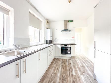 1 bedroom House share to let in Leavesden Road, Watford, WD24