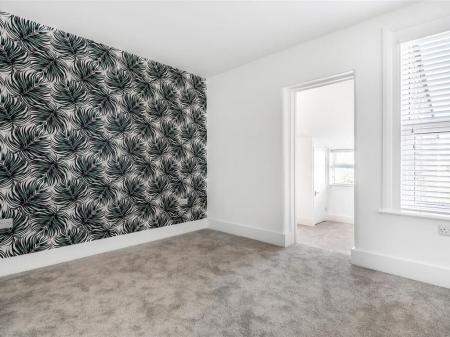 3 bedroom Terraced House for sale in Chester Road, Watford, WD18