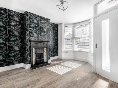 3 bedroom Terraced House for sale in Chester Road, Watford, WD18