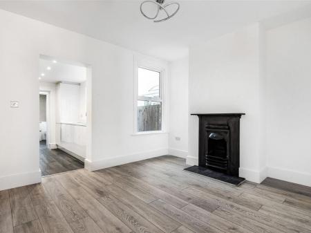 3 bedroom Terraced House for sale in Chester Road, Watford, WD18