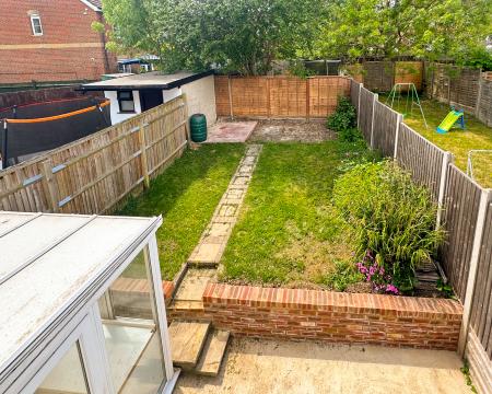 3 bedroom Terraced House to let in Moortown Road, Watford, WD19