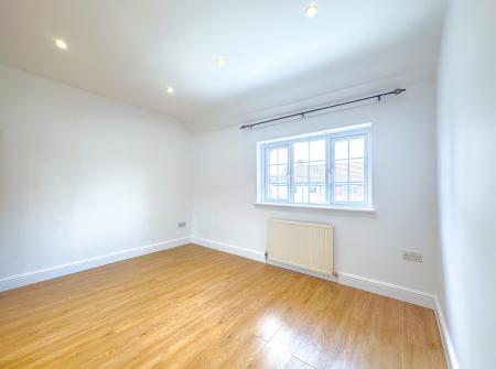 3 bedroom Terraced House to let in Moortown Road, Watford, WD19