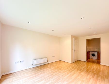 1 bedroom Flat to let in 42 Loweswater Close, Watford, Watford, WD25