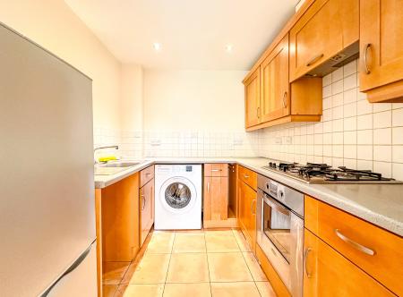 1 bedroom Flat to let in 42 Loweswater Close, Watford, Watford, WD25