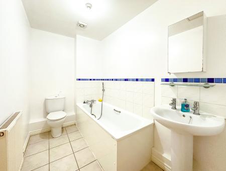 1 bedroom Flat to let in 42 Loweswater Close, Watford, Watford, WD25