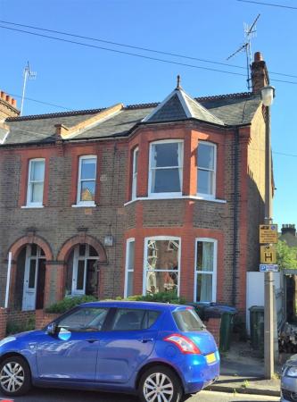 Canterbury Road, Watford, WD17