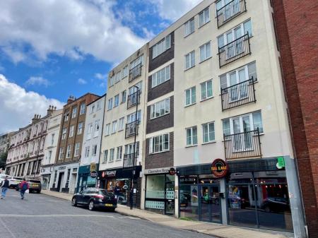 VERY CENTRAL 1 BED FLAT