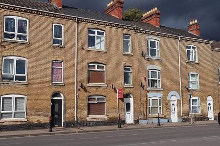 Weedon Road, St James, Northampton, NN5