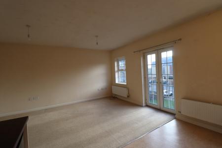 1 bedroom Flat to let in Lion Court, Southbridge, Northampton, NN4
