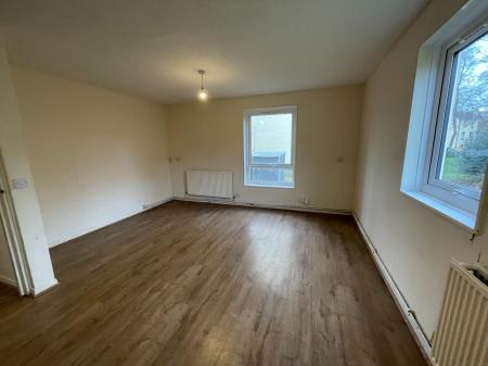 2 bedroom Flat to let in Great Gull Crescent, Southfields, Northampton, NN3