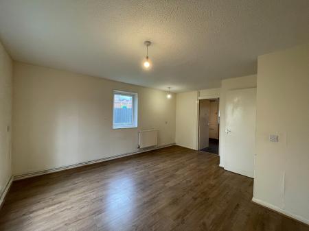 2 bedroom Flat to let in Great Gull Crescent, Southfields, Northampton, NN3