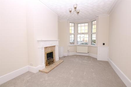 2 bedroom Terraced House to let in St James Park Road, St James, Northampton, NN5