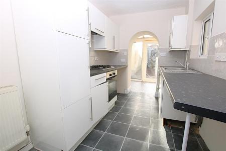 2 bedroom Terraced House to let in St James Park Road, St James, Northampton, NN5