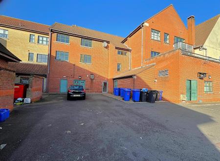 2 bedroom Flat for sale in Wilks Walk, Grange Park