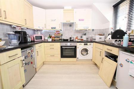 2 bedroom Flat for sale in Derby Road, Abington