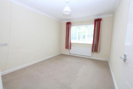 2 bedroom Flat for sale in King Richard Court, East Hunsbury