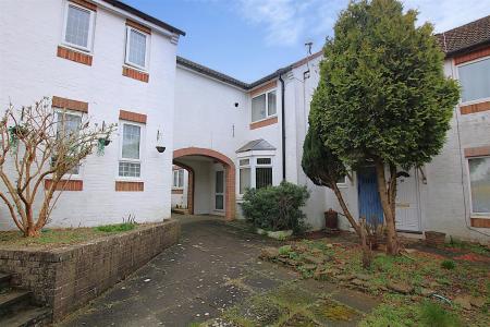 Medellin Hill, Southfields