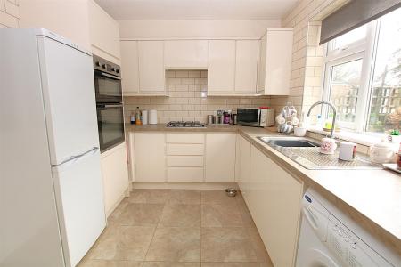 4 bedroom Terraced House for sale in Medellin Hill, Southfields